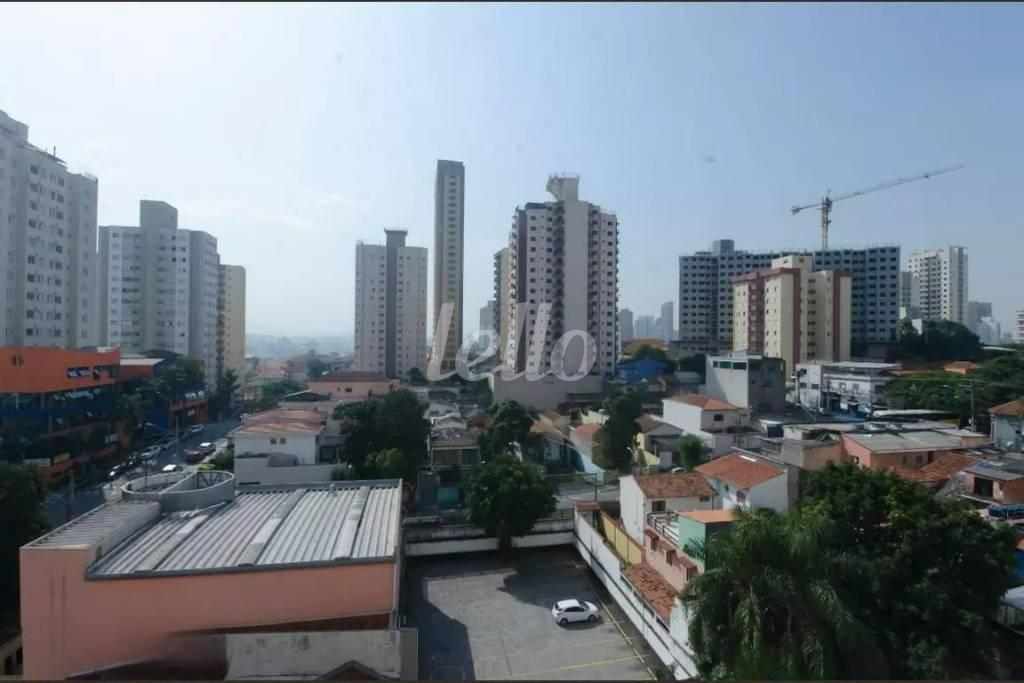 VISTA de Apartamento para alugar, Padrão com 70 m², 3 quartos e 2 vagas em Santa Teresinha - São Paulo