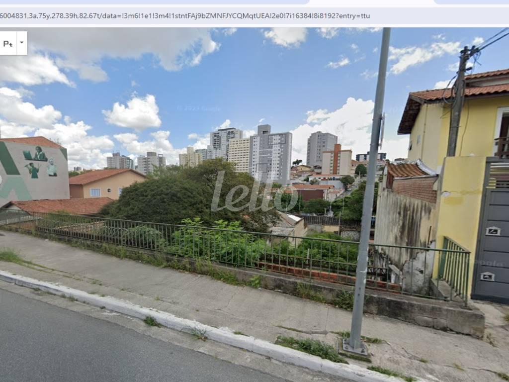 3 de Área / Terreno à venda, Padrão com 320 m², e em Vila Gustavo - São Paulo