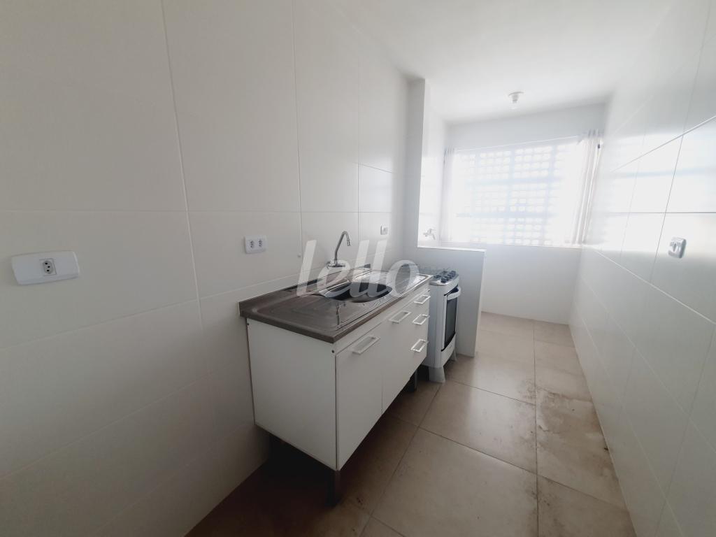 5-COZINHA-001.JPG de Apartamento para alugar, Padrão com 28 m², 1 quarto e 1 vaga em Liberdade - São Paulo