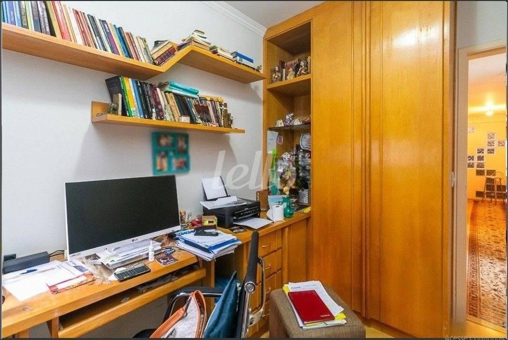 DORMITÓRIO de Apartamento à venda, Padrão com 120 m², 2 quartos e 2 vagas em Centro - São Bernardo do Campo