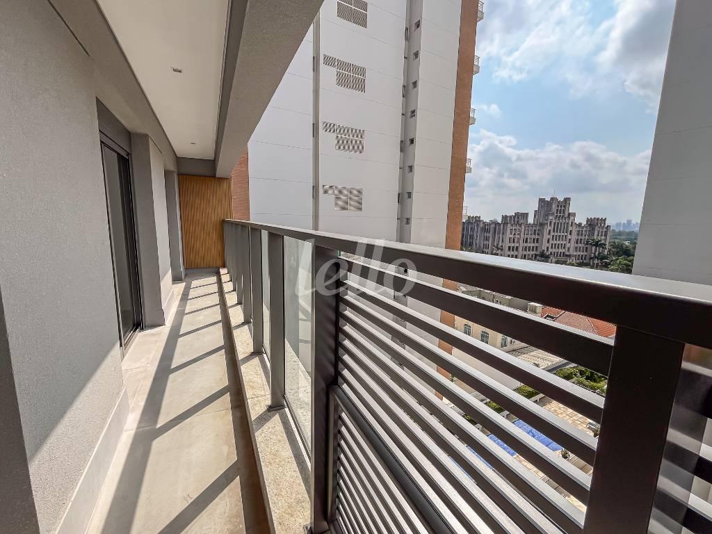 VARANDA de Apartamento à venda, Padrão com 140 m², 3 quartos e 2 vagas em Vila Mariana - São Paulo