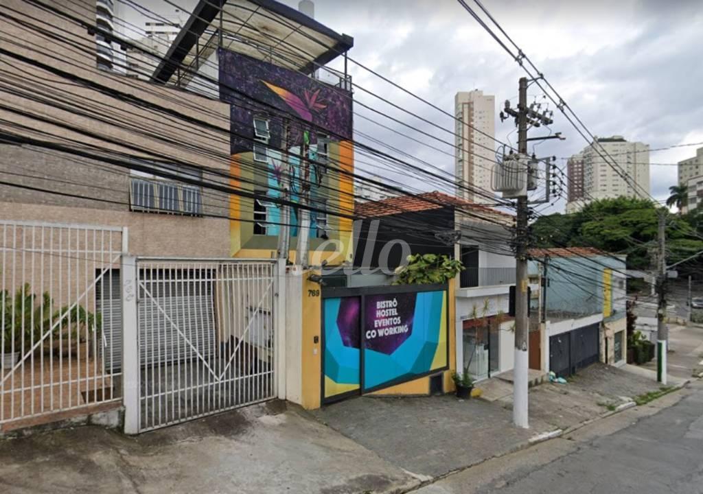 FACHADA de Prédio Comercial para alugar, Monousuário com 1000 m², e em JD. Portal I e Ii - São Paulo