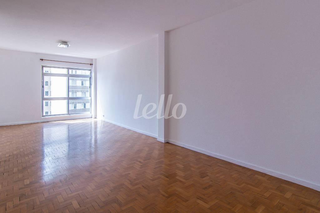 01SALA_003 de Apartamento para alugar, Padrão com 98 m², 2 quartos e em Bela Vista - São Paulo