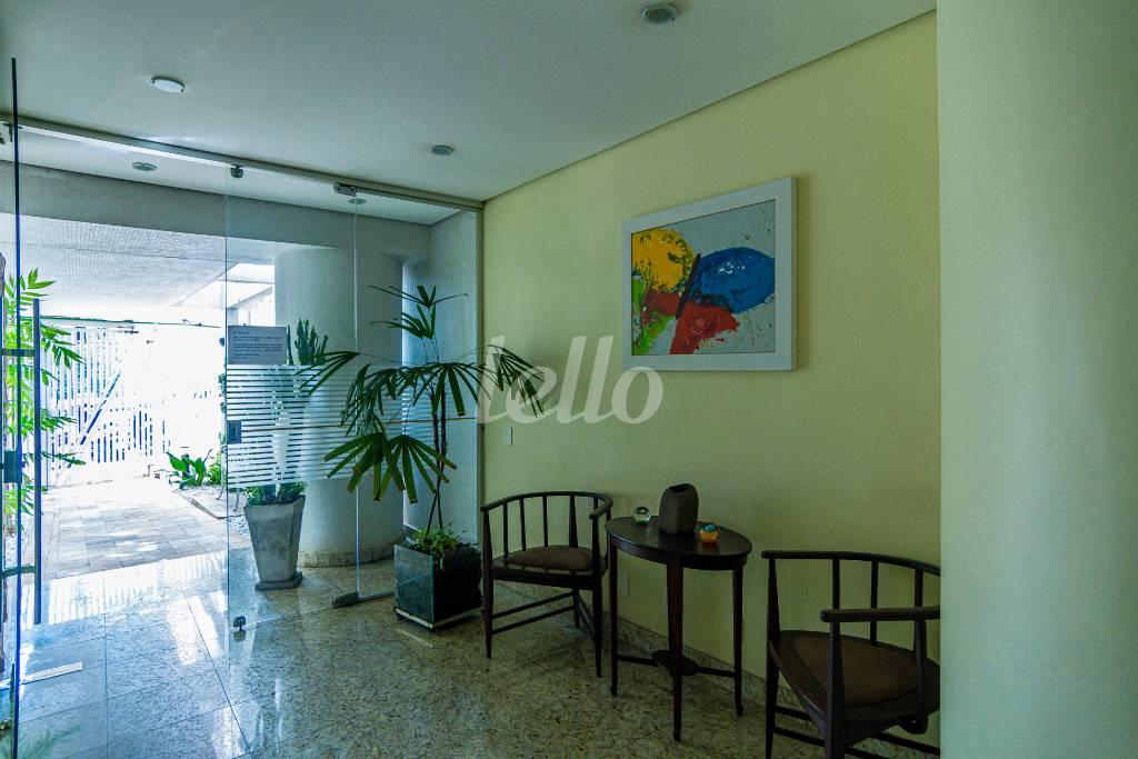 07AREA-CONDOMINIAL_002 de Apartamento para alugar, Padrão com 98 m², 2 quartos e em Bela Vista - São Paulo