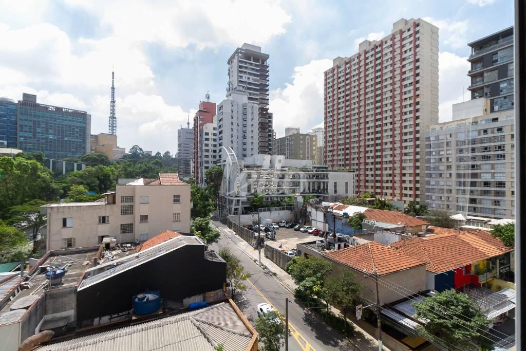 SALA de Apartamento para alugar, Padrão com 90 m², 2 quartos e em Cerqueira César - São Paulo