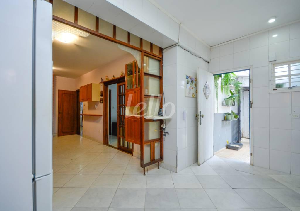 COZINHA de Casa para alugar, sobrado com 275 m², e 2 vagas em Jardim da Glória - São Paulo