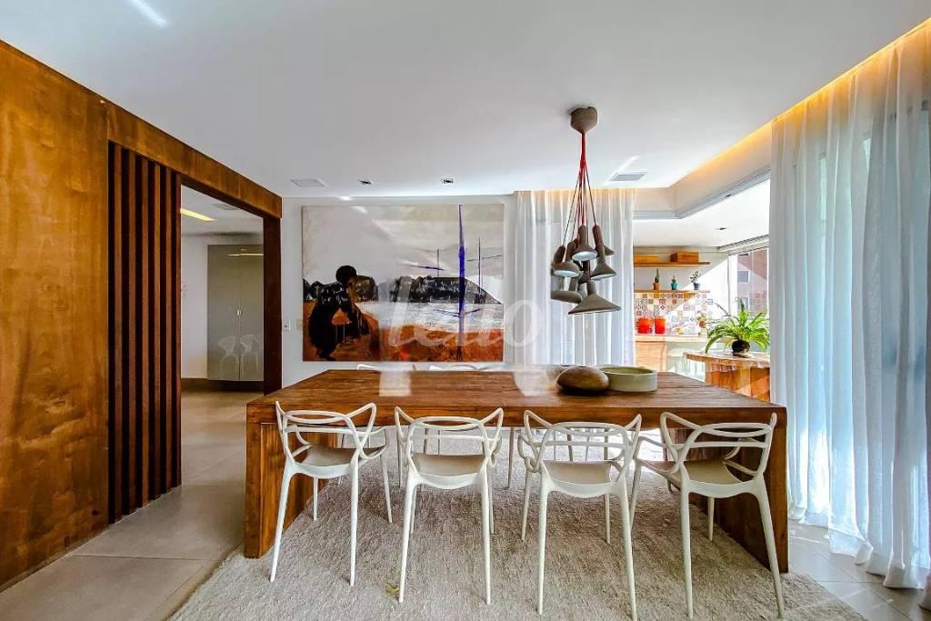 COZINHA de Apartamento à venda, Padrão com 228 m², 3 quartos e 4 vagas em Parque da Mooca - São Paulo