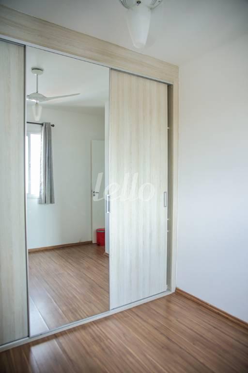 SUITE de Apartamento para alugar, Padrão com 70 m², 3 quartos e 1 vaga em Vila Carrão - São Paulo