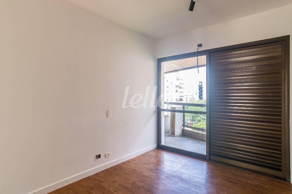 DORMITORIO 1 de Apartamento para alugar, Padrão com 154 m², 3 quartos e 2 vagas em Vila Nova Conceição - São Paulo