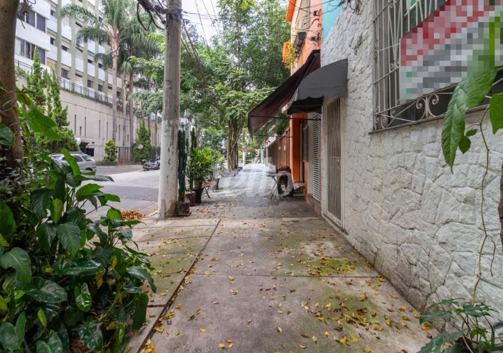 FACHADA de Casa para alugar, sobrado com 156 m², e em Paraíso - São Paulo