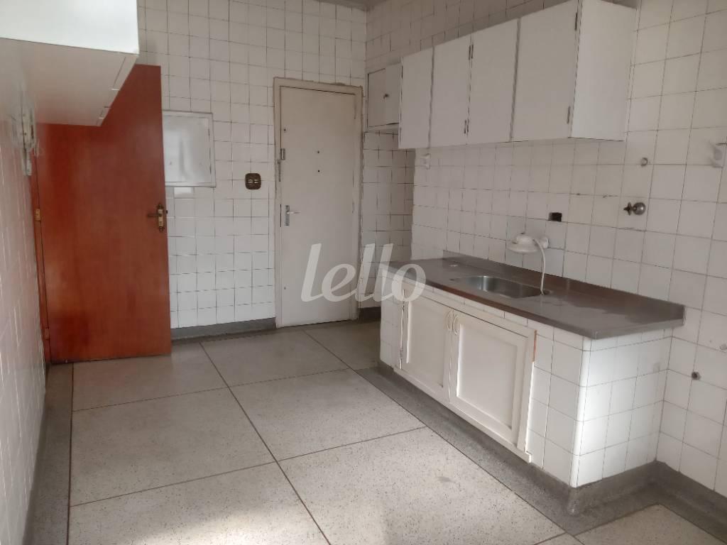 COZINHA de Apartamento à venda, Padrão com 74 m², 2 quartos e 1 vaga em Vila Clementino - São Paulo
