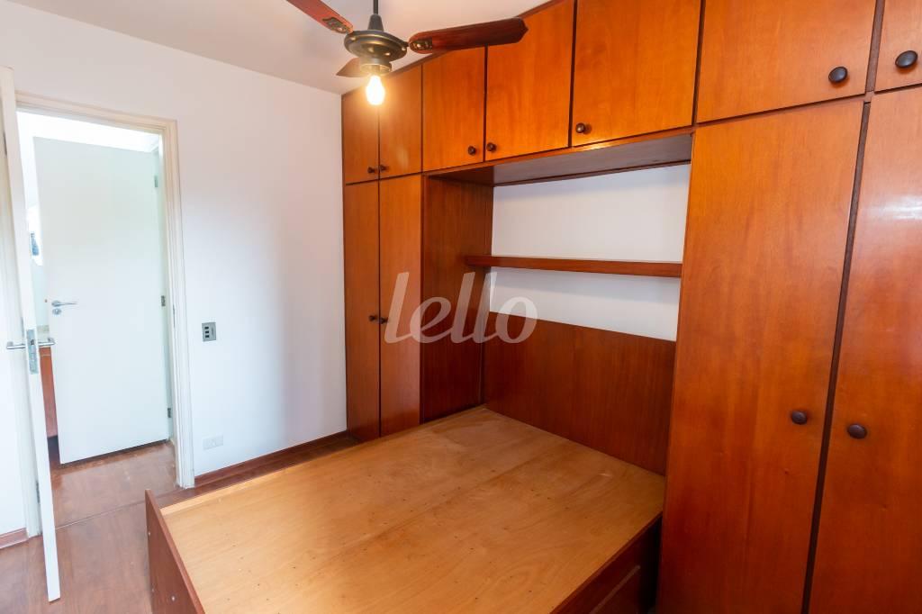 DORMITORIO de Apartamento para alugar, Padrão com 36 m², 1 quarto e 1 vaga em Itaim Bibi - São Paulo