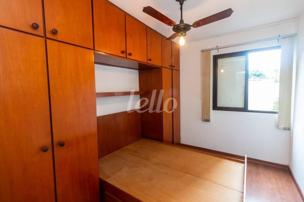 DORMITORIO de Apartamento para alugar, Padrão com 36 m², 1 quarto e 1 vaga em Itaim Bibi - São Paulo