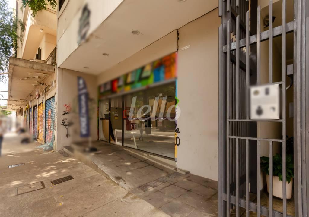 FACHADA de Loja para alugar, Padrão com 610 m², e 20 vagas em Bela Vista - São Paulo