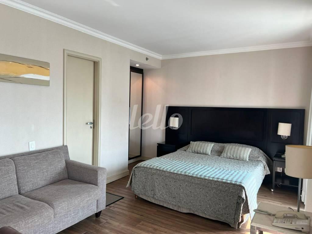 DORMITORIO de Apartamento para alugar, Padrão com 30 m², 1 quarto e 1 vaga em Perdizes - São Paulo