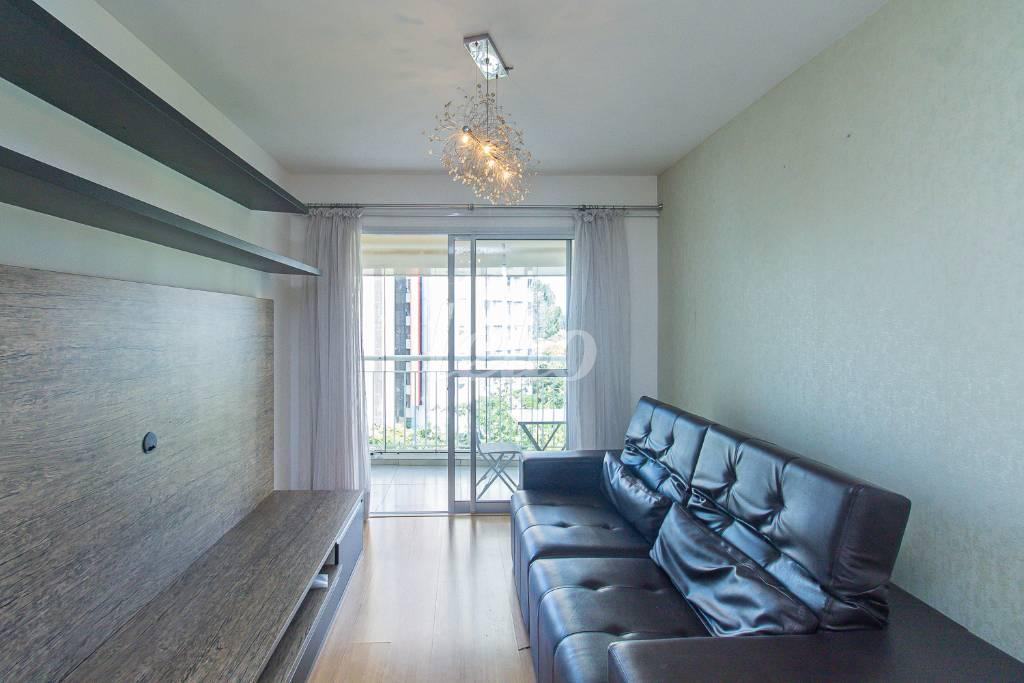 SALA de Apartamento para alugar, Padrão com 73 m², 2 quartos e 1 vaga em Vila Clementino - São Paulo