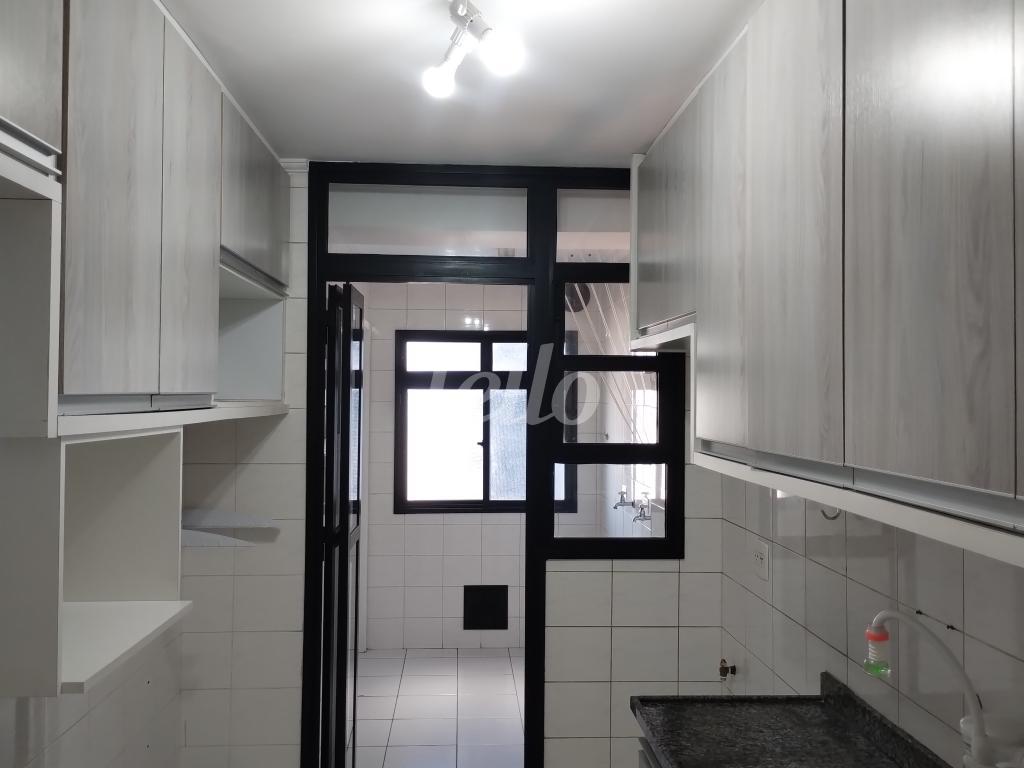1-COZINHA-002.JPG de Apartamento à venda, Padrão com 75 m², 3 quartos e 2 vagas em Vila Mazzei - São Paulo