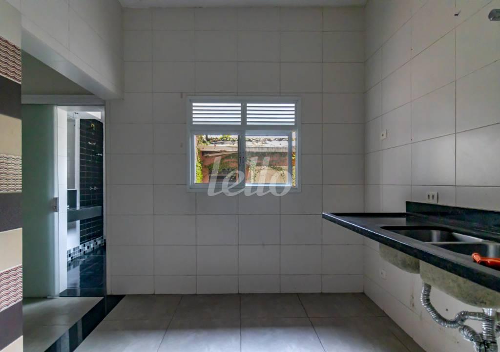 COZINHA de Loja para alugar, Padrão com 100 m², e em Vila Nova Conceição - São Paulo