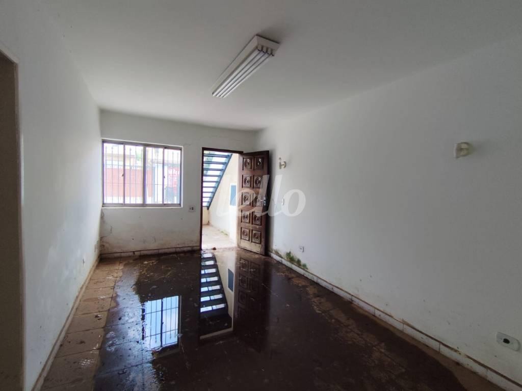 FOTO de Casa à venda, sobrado com 80 m², 2 quartos e 2 vagas em Santana - São Paulo