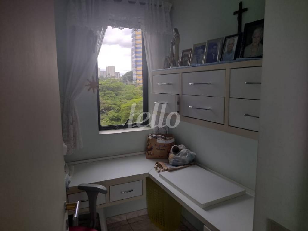 DORMITÓRIO DE SERVIÇO de Apartamento para alugar, Padrão com 131 m², 3 quartos e 2 vagas em Jardim Avelino - São Paulo