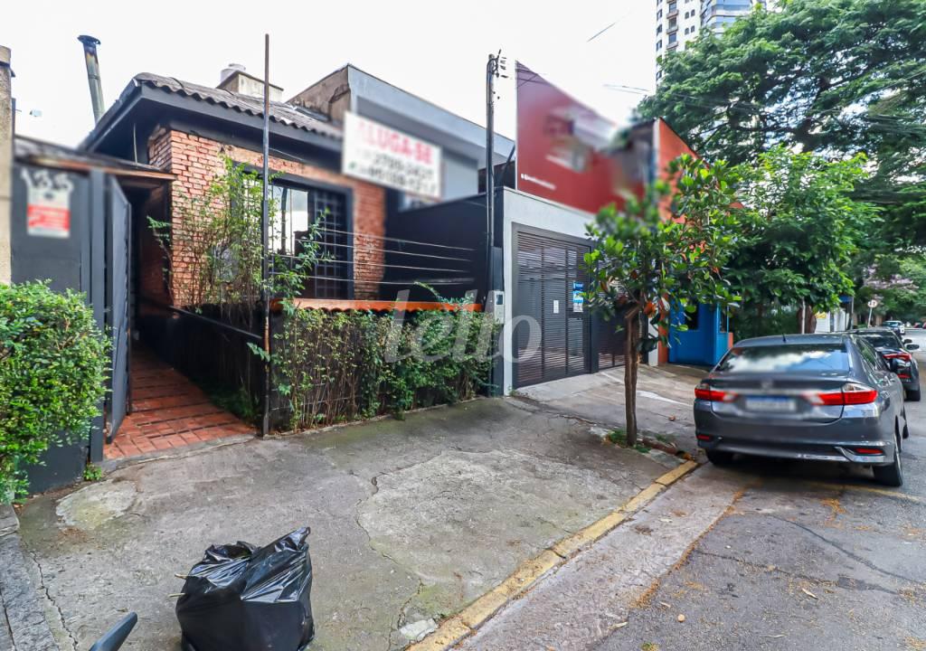 FACHADA de Casa para alugar, sobrado com 165 m², e em Planalto Paulista - São Paulo