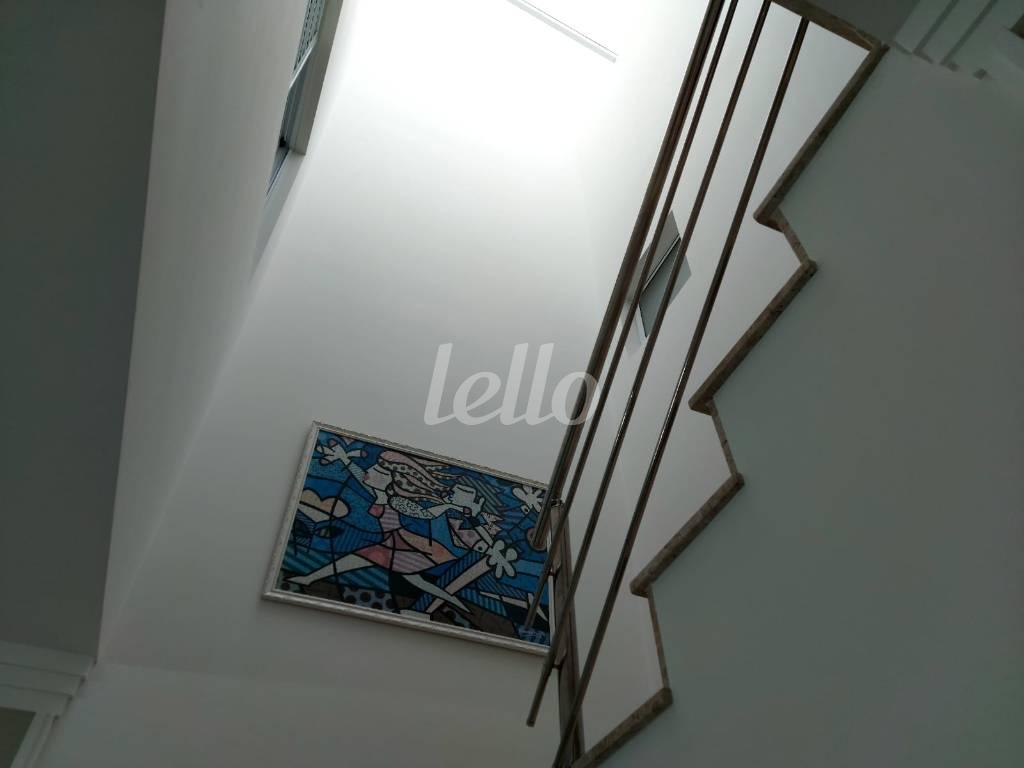 FOTO de Casa à venda, sobrado com 113 m², 3 quartos e 2 vagas em Vila Mazzei - São Paulo