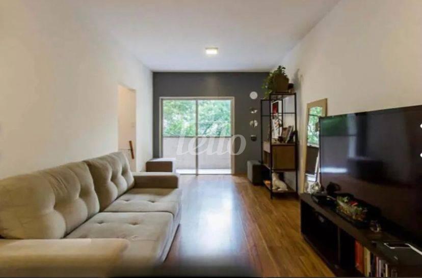 SALA de Apartamento à venda, Padrão com 79 m², 2 quartos e 1 vaga em Vila Olímpia - São Paulo