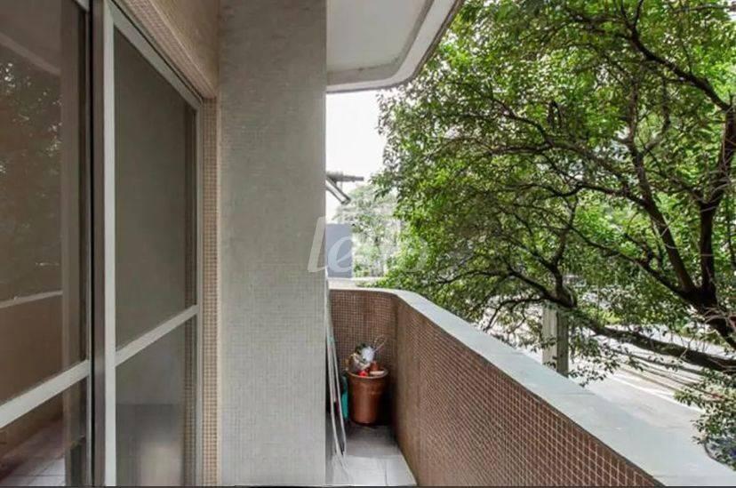 SACADA de Apartamento à venda, Padrão com 79 m², 2 quartos e 1 vaga em Vila Olímpia - São Paulo