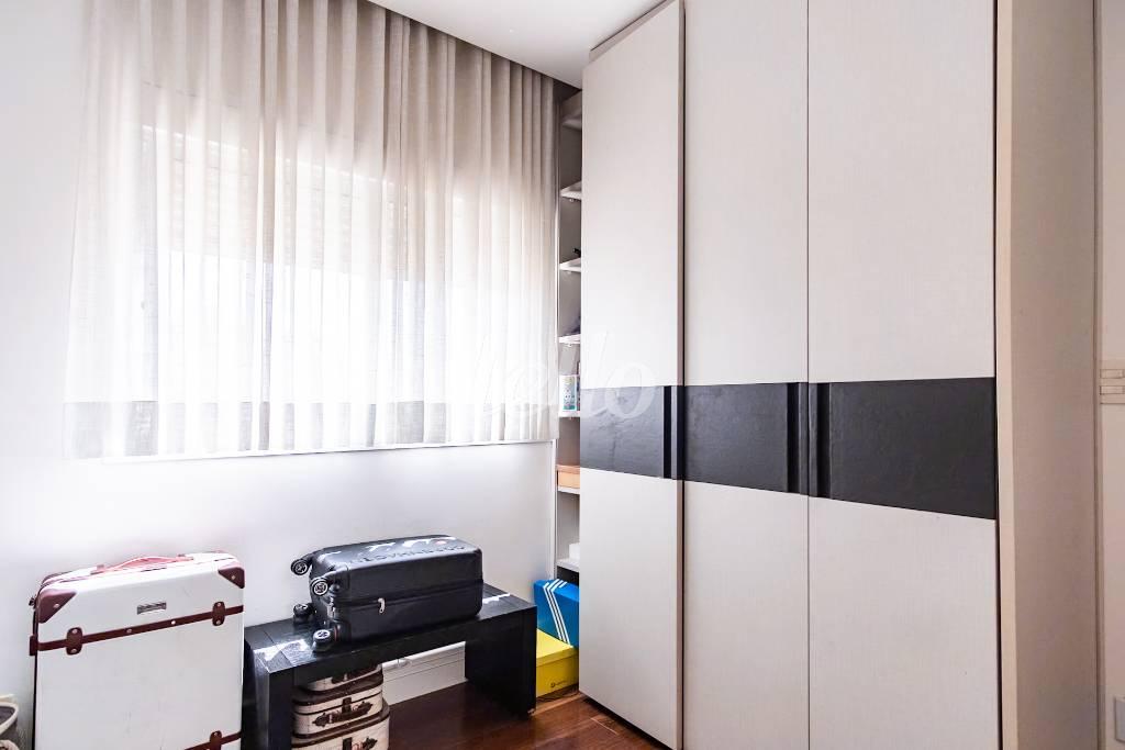 SUÍTE 3 de Apartamento à venda, Padrão com 225 m², 3 quartos e 4 vagas em Chácara Califórnia - São Paulo