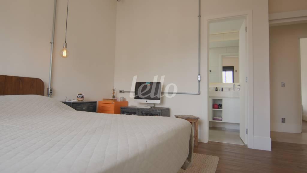 SUITE 1 de Apartamento para alugar, Padrão com 140 m², 2 quartos e 2 vagas em Perdizes - São Paulo