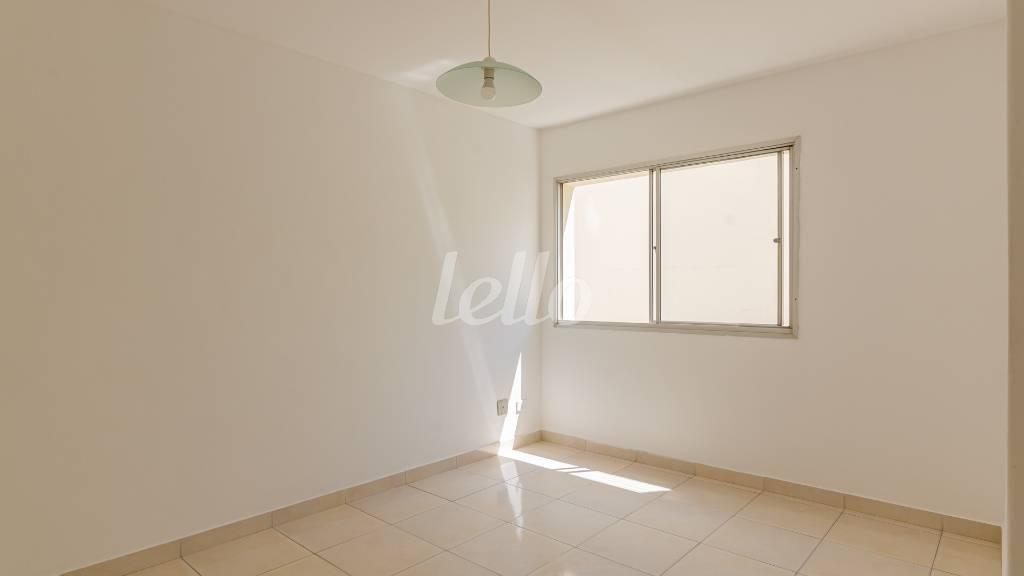 SALA de Apartamento para alugar, Padrão com 47 m², 1 quarto e 1 vaga em Campo Belo - São Paulo
