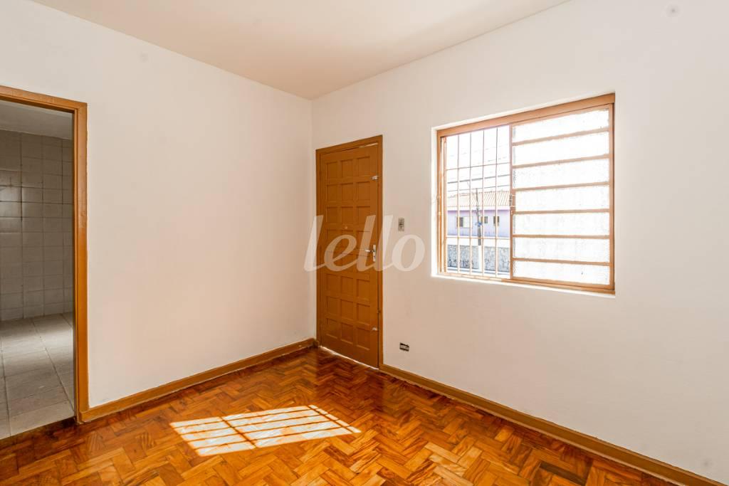 SALA de Casa à venda, térrea com 58 m², 2 quartos e 1 vaga em Vila Cleonice - São Paulo