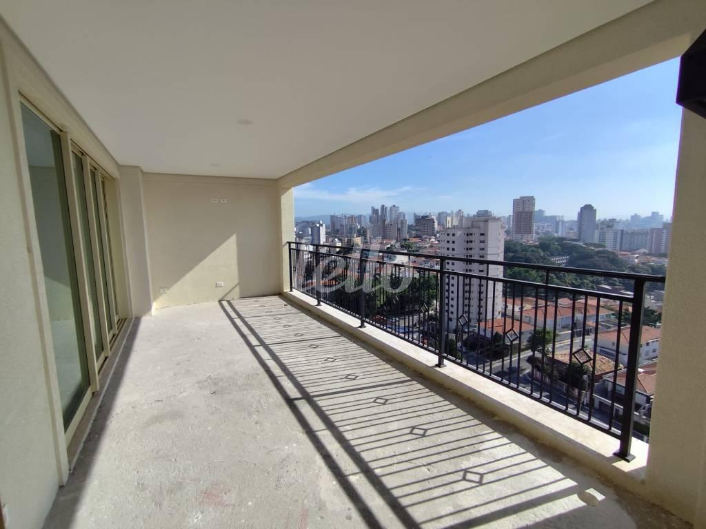 F de Apartamento à venda, Padrão com 133 m², 3 quartos e 2 vagas em Jardim São Paulo - São Paulo