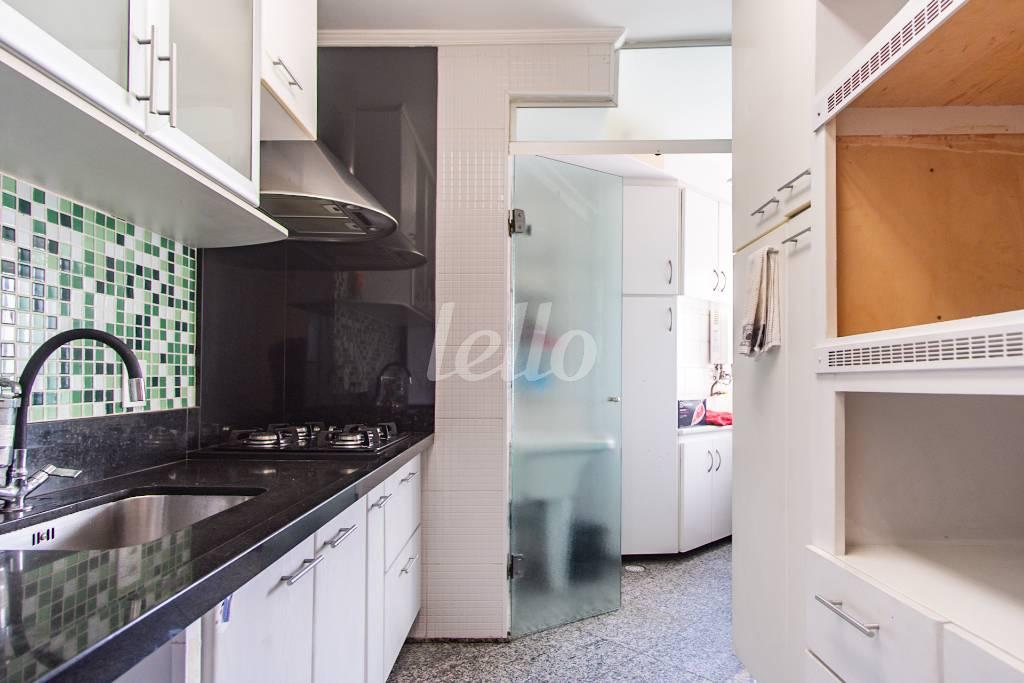 COZINHA de Apartamento para alugar, Padrão com 80 m², 2 quartos e 1 vaga em Mooca - São Paulo