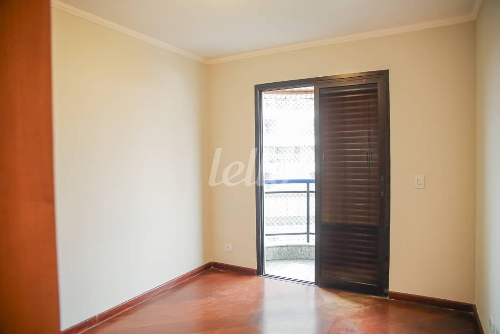 SUITE de Apartamento para alugar, Padrão com 125 m², 3 quartos e 2 vagas em Vila Carrão - São Paulo