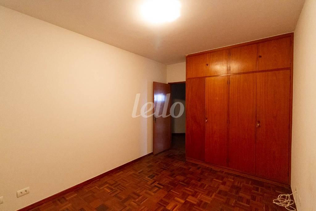 DORMITÓRIO 3 de Apartamento à venda, Padrão com 201 m², 4 quartos e 2 vagas em Sumarezinho - São Paulo