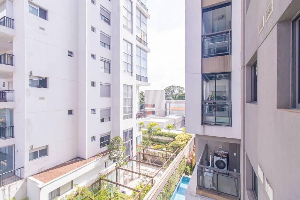 SACADA de Apartamento para alugar, Padrão com 38 m², 1 quarto e 1 vaga em Cidade Monções - São Paulo