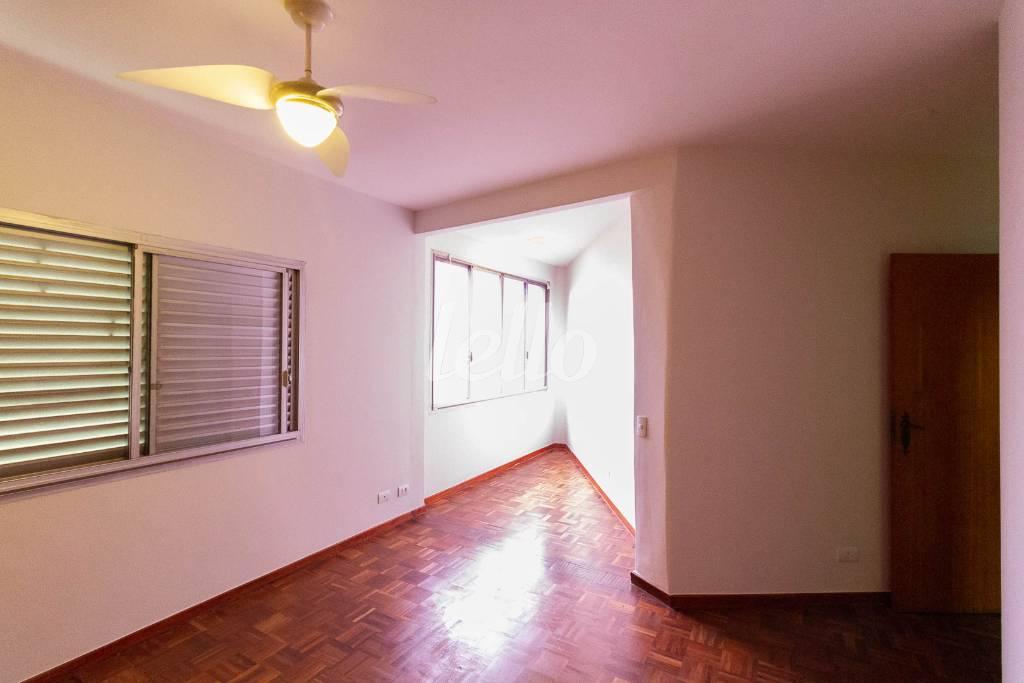 SUITE 1 de Apartamento à venda, Padrão com 201 m², 4 quartos e 2 vagas em Sumarezinho - São Paulo