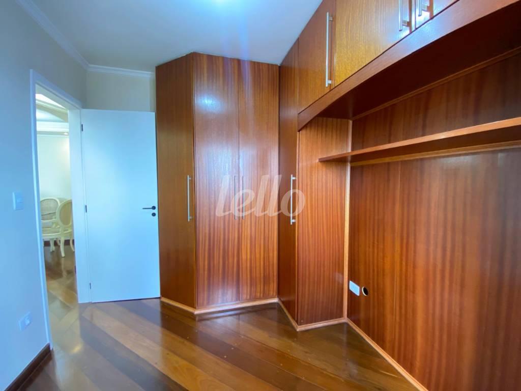 DORMITÓRIO de Apartamento à venda, Padrão com 58 m², 2 quartos e 1 vaga em Vila Santana - São Paulo