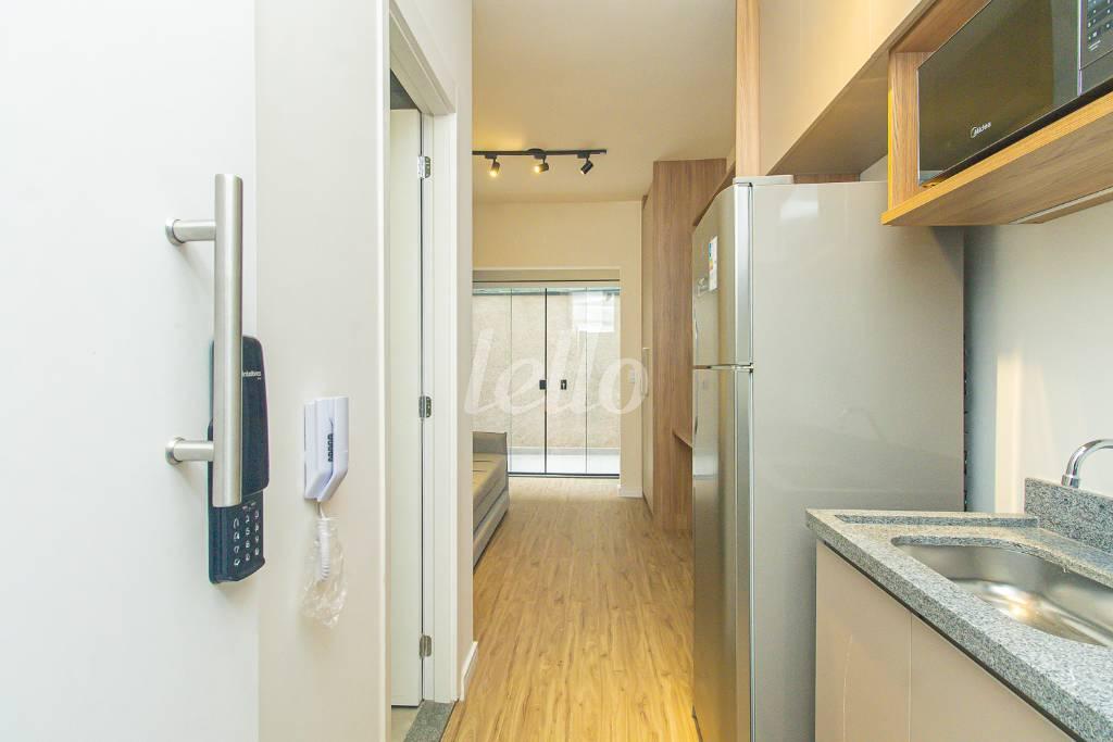 SALA de Apartamento para alugar, Padrão com 24 m², 1 quarto e em Vila Clementino - São Paulo