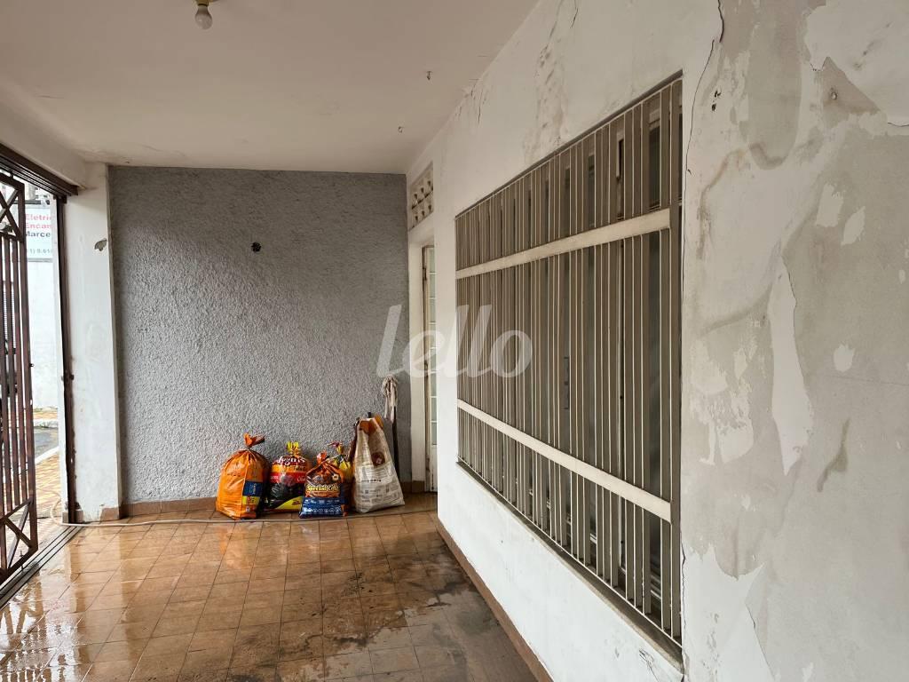 FRENTE de Casa à venda, sobrado com 116 m², 2 quartos e 1 vaga em Vila Gomes Cardim - São Paulo