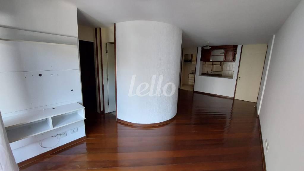 SALA de Apartamento para alugar, Padrão com 65 m², 2 quartos e 1 vaga em Vila Clementino - São Paulo