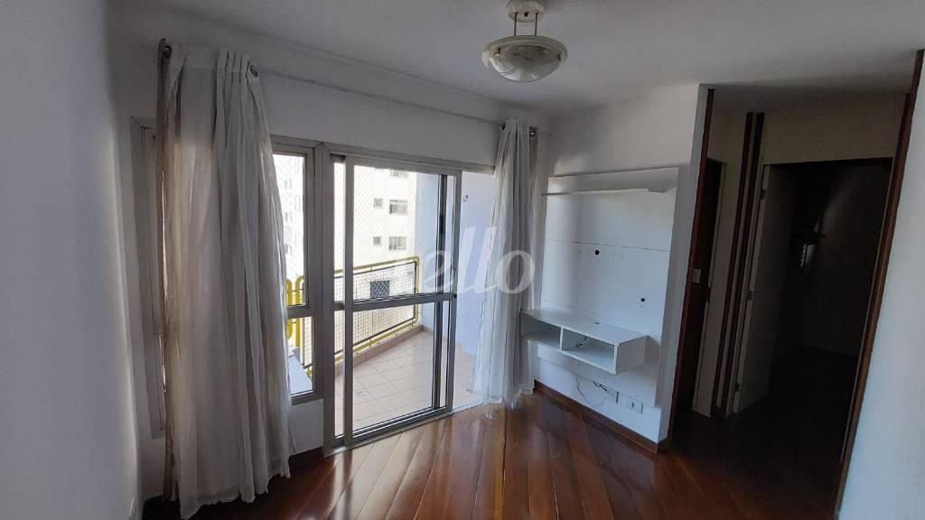 SALA de Apartamento para alugar, Padrão com 65 m², 2 quartos e 1 vaga em Vila Clementino - São Paulo