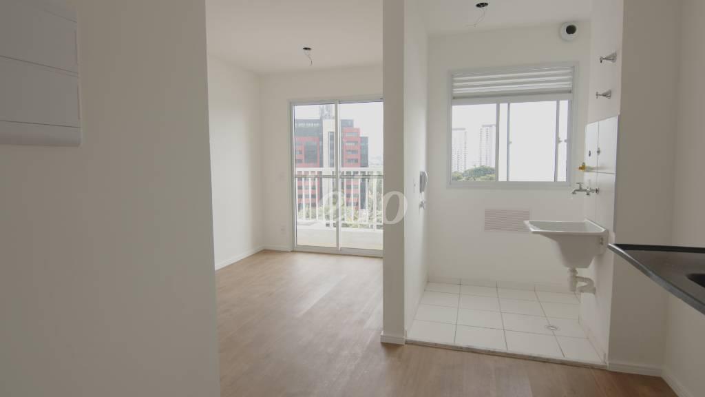 SALA de Apartamento para alugar, Padrão com 37 m², 3 quartos e 2 vagas em Água Branca - São Paulo
