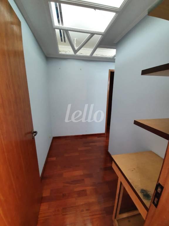 DORMITÓRIO de Apartamento à venda, Padrão com 95 m², 3 quartos e 2 vagas em Campestre - Santo André