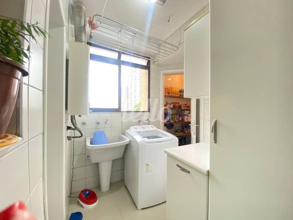 ÁREA SERVIÇO de Apartamento à venda, Padrão com 84 m², 3 quartos e 2 vagas em Vila Gomes Cardim - São Paulo