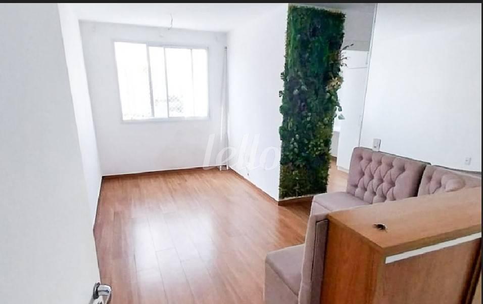 SALA de Apartamento à venda, Padrão com 45 m², 2 quartos e 1 vaga em Santo Amaro - São Paulo