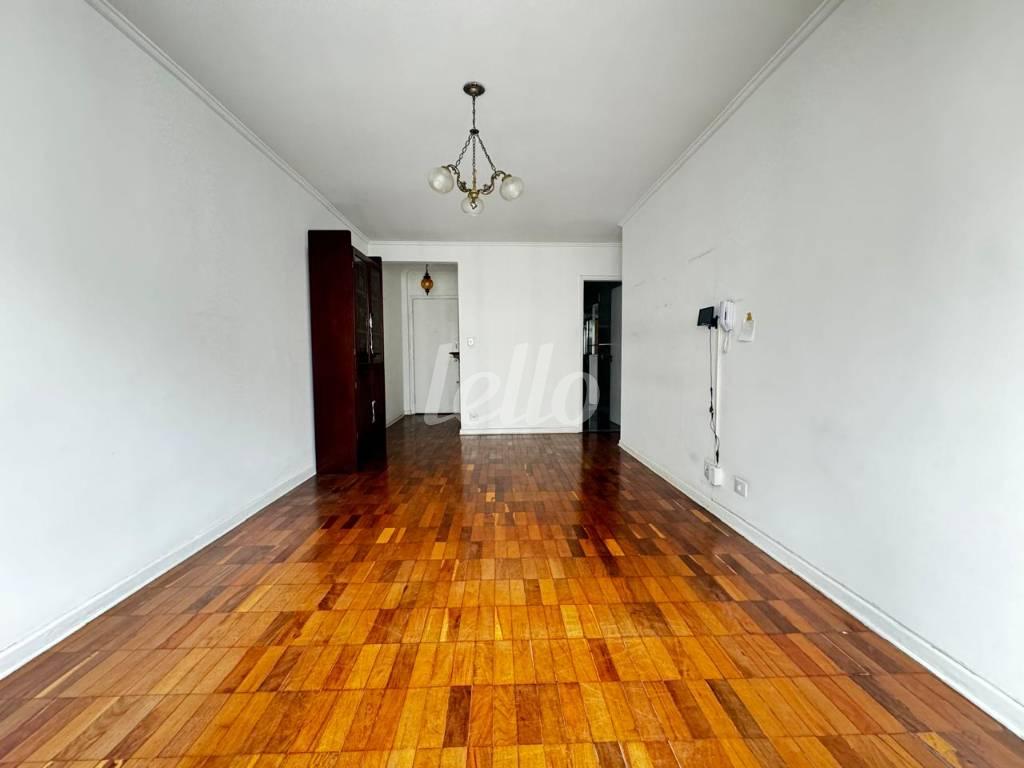 SALA de Apartamento à venda, Padrão com 108 m², 3 quartos e 1 vaga em Pinheiros - São Paulo