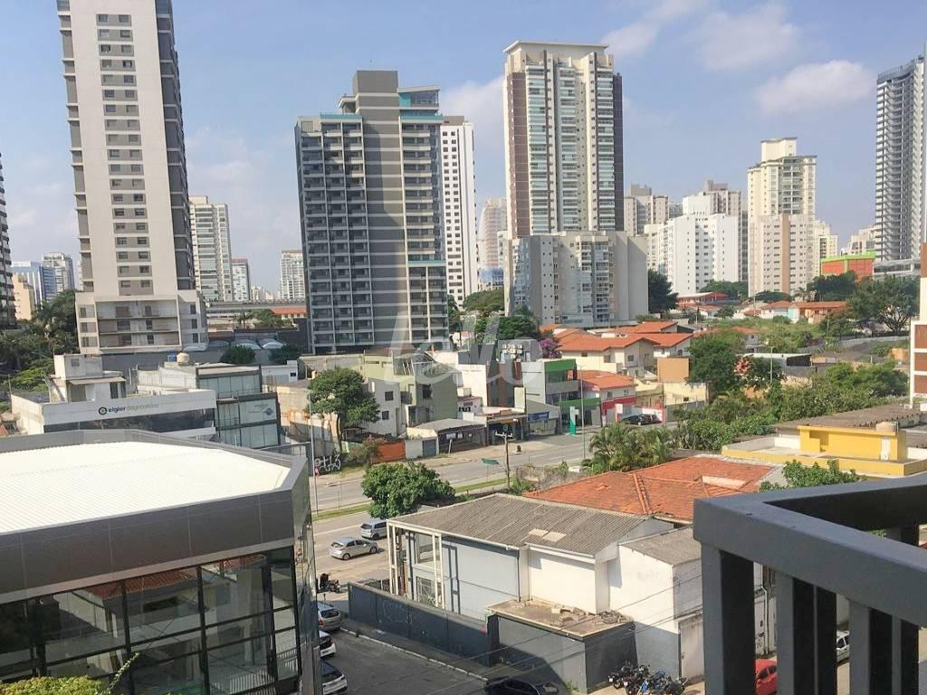 VISTA de Apartamento à venda, Padrão com 76 m², 2 quartos e 2 vagas em Jardim Das Acácias - São Paulo