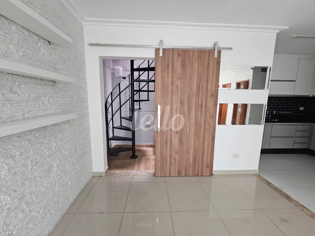 SALAS de Casa à venda, em condomínio - sobrado com 120 m², 3 quartos e 2 vagas em Vila Nova Mazzei - São Paulo